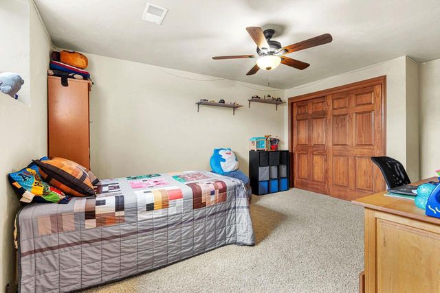 4866 N WREN DRIVE, Appleton, WI 54913