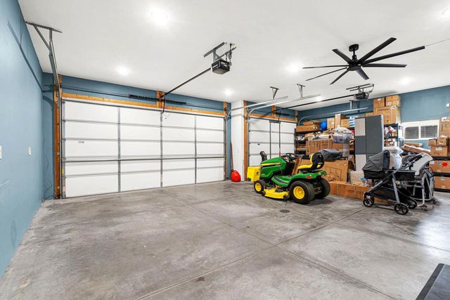 4866 N WREN DRIVE, Appleton, WI 54913