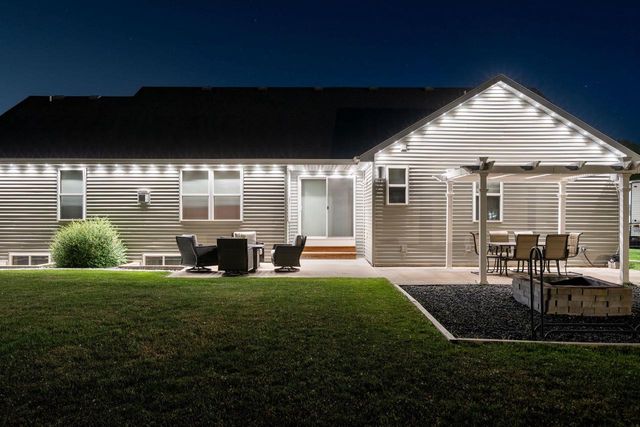 4866 N WREN DRIVE, Appleton, WI 54913