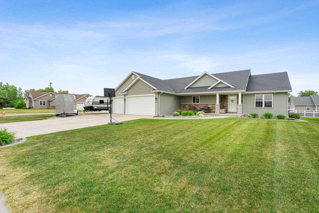4866 N WREN DRIVE, Appleton, WI 54913