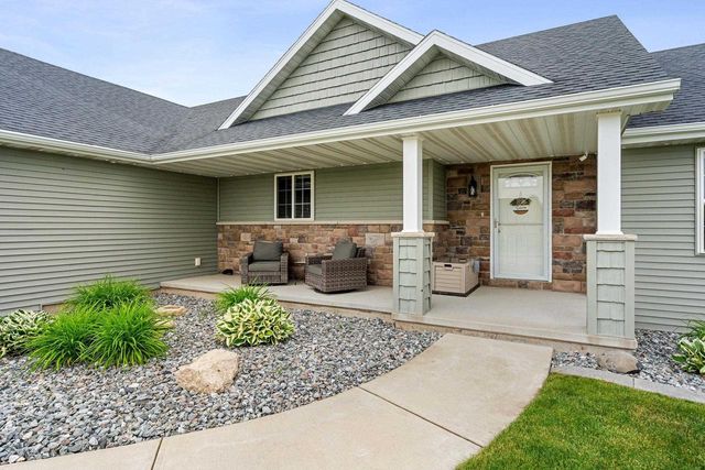 4866 N WREN DRIVE, Appleton, WI 54913