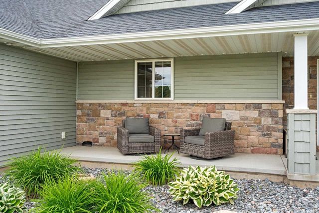 4866 N WREN DRIVE, Appleton, WI 54913