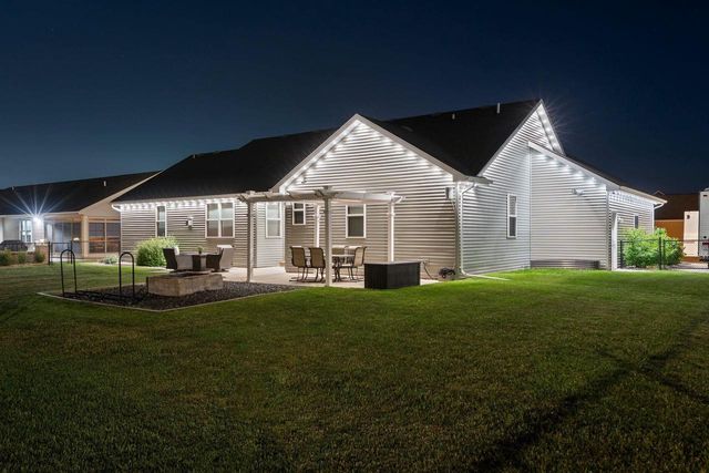4866 N WREN DRIVE, Appleton, WI 54913