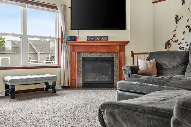 4866 N WREN DRIVE, Appleton, WI 54913