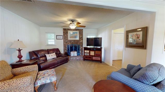 1656 Brookford Road, Kernersville, NC 27284