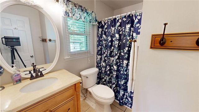 1656 Brookford Road, Kernersville, NC 27284