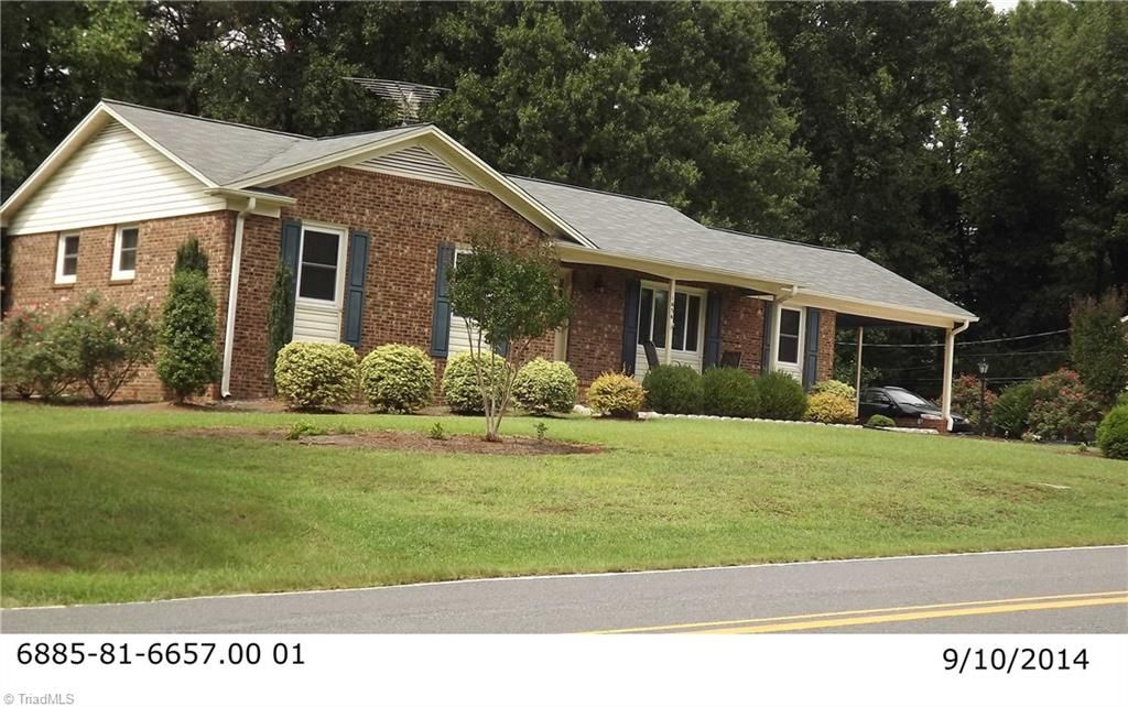 1656 Brookford Road, Kernersville, NC 27284