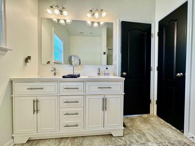 452 WELSH HILL RD, Newark, DE 19702