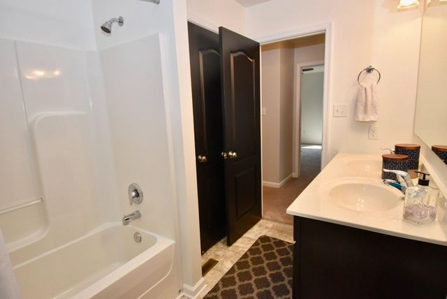 452 WELSH HILL RD, Newark, DE 19702