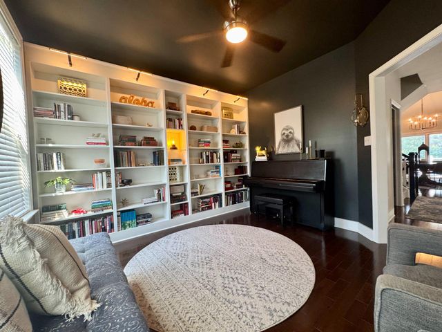 452 WELSH HILL RD, Newark, DE 19702