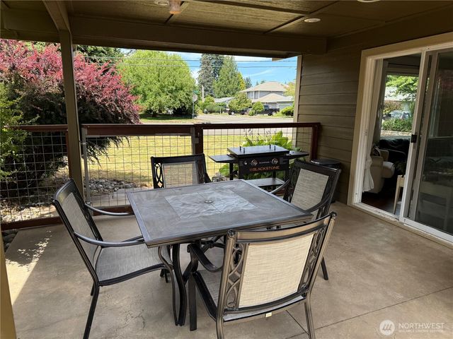 709 South Street SE, Tumwater, WA 98501