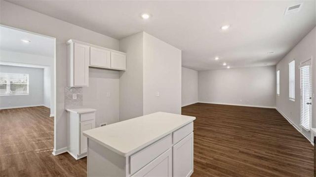 204 Friendship Oak Way, Hampton, GA 30228
