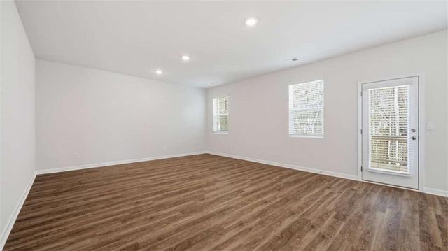204 Friendship Oak Way, Hampton, GA 30228