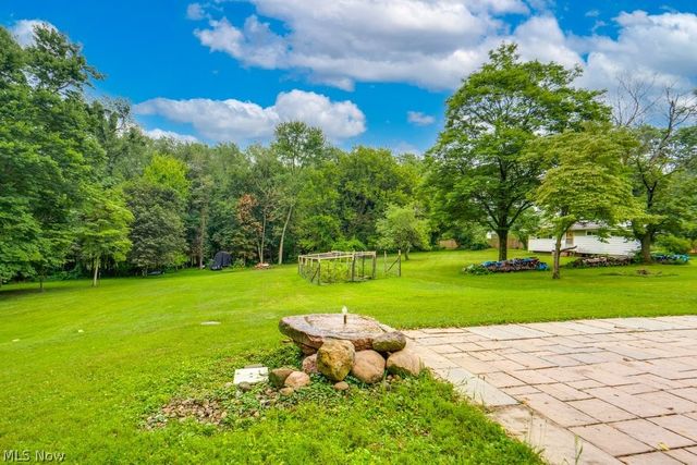 4033 State Road, Akron, OH 44319