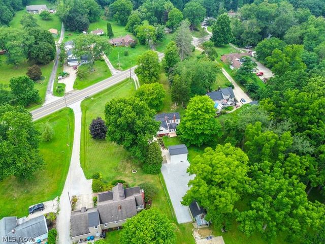 4033 State Road, Akron, OH 44319