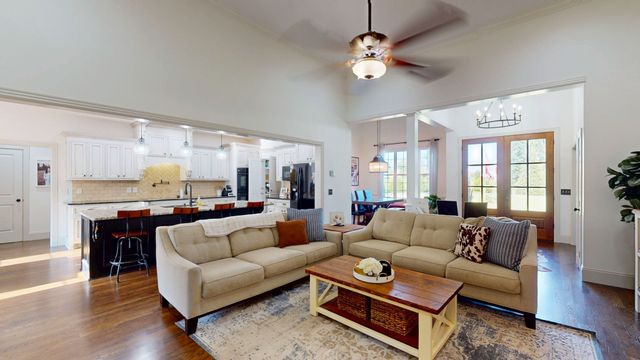 2780 Canoe Branch Rd, Lebanon, TN 37087