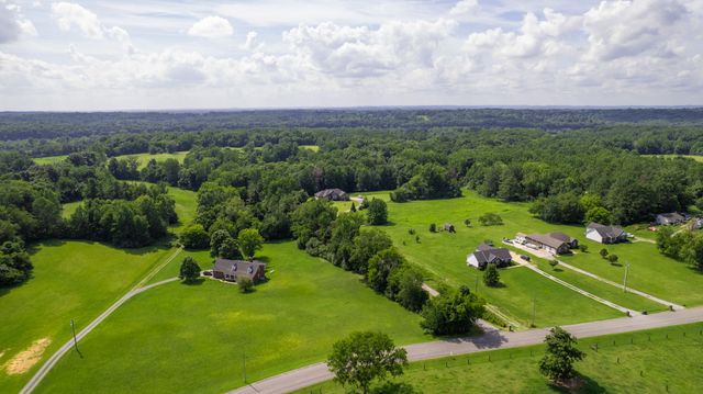 2780 Canoe Branch Rd, Lebanon, TN 37087