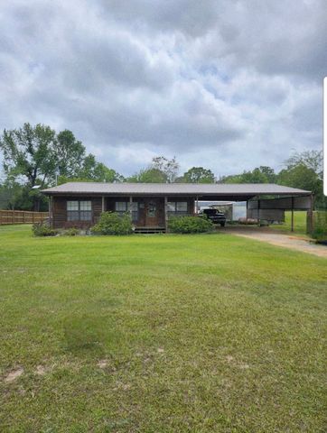 211 Holly Springs Church Road, Coushatta, LA 71019