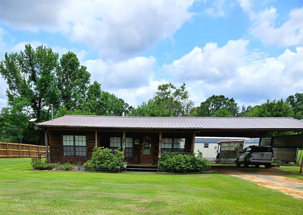 211 Holly Springs Church Road, Coushatta, LA 71019