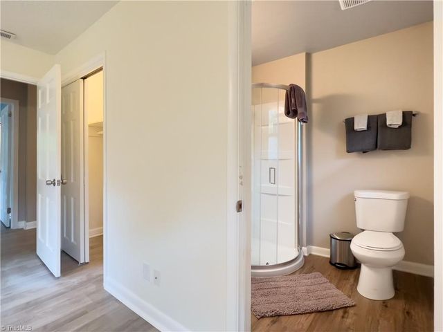 3015 Wonderwood Drive, Winston-salem, NC 27103