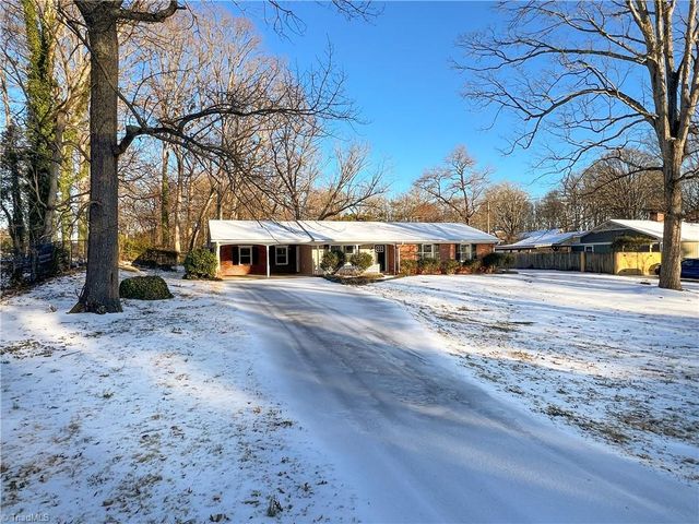 3015 Wonderwood Drive, Winston-salem, NC 27103