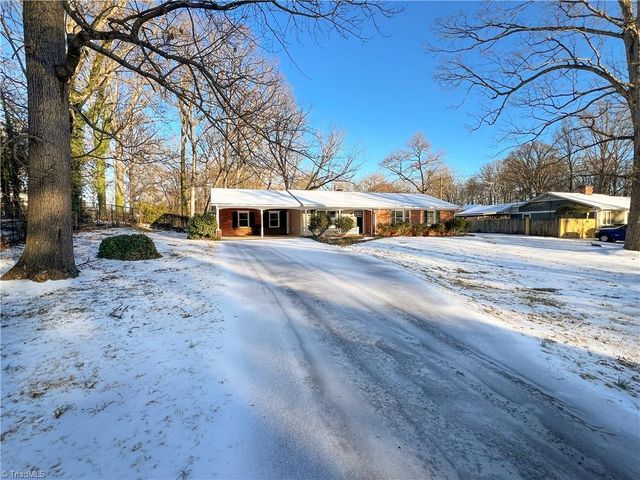 3015 Wonderwood Drive, Winston-salem, NC 27103