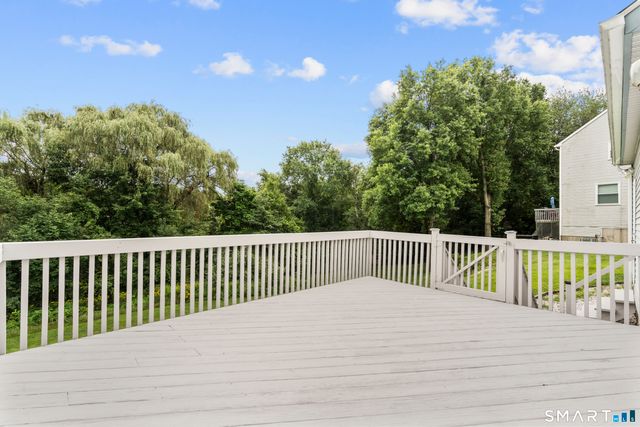 23 Brookview Lane, Middletown, CT 06457