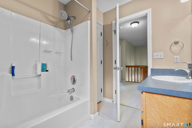 23 Brookview Lane, Middletown, CT 06457