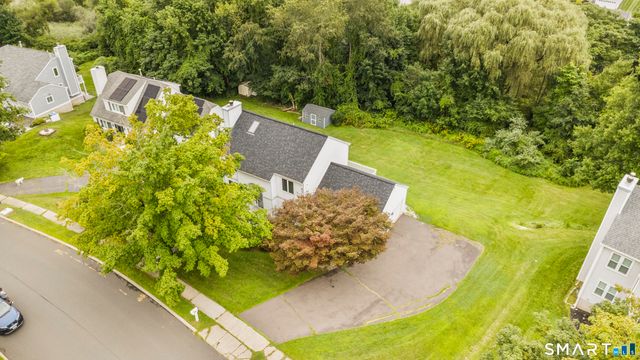 23 Brookview Lane, Middletown, CT 06457