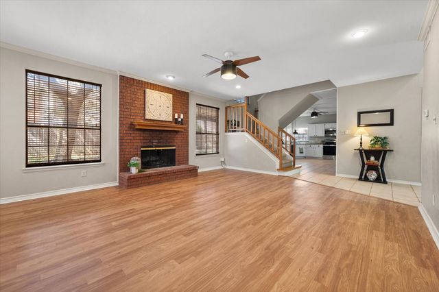 6104 Hedgeapple Court, Arlington, TX 76001