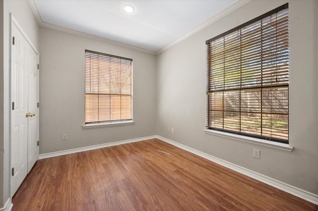 6104 Hedgeapple Court, Arlington, TX 76001