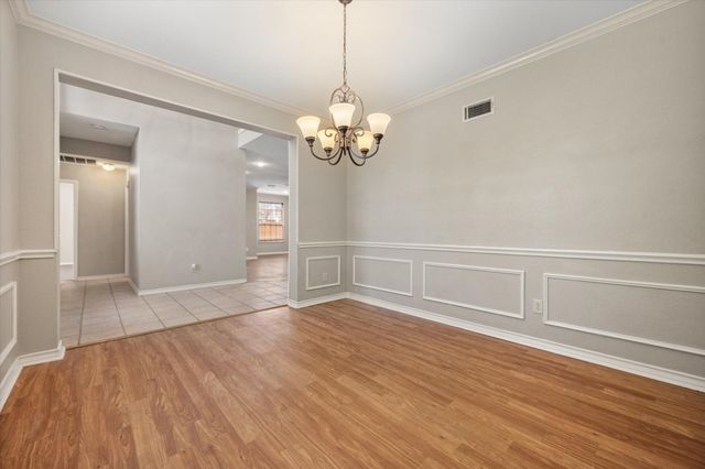 6104 Hedgeapple Court, Arlington, TX 76001