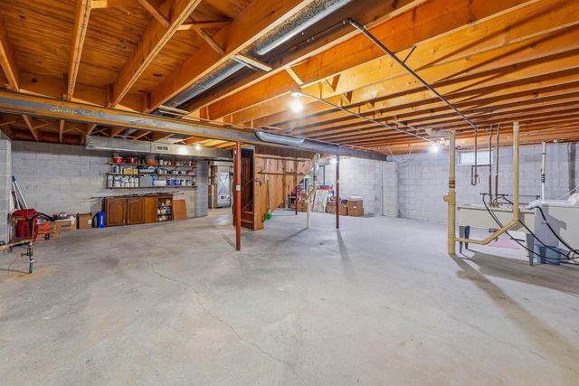 892 BISHOP COURT, Fond Du Lac, WI 54935
