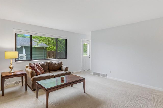 892 BISHOP COURT, Fond Du Lac, WI 54935