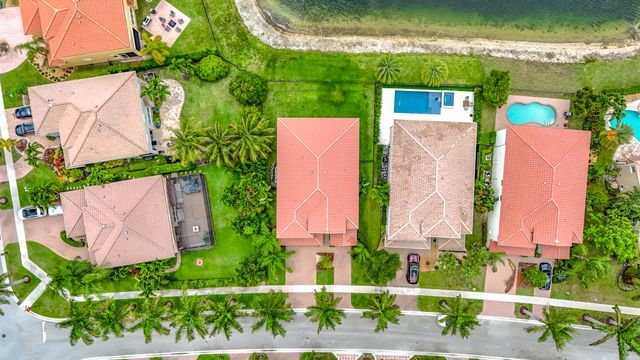 9508 Phipps Lane, Wellington, FL 33414
