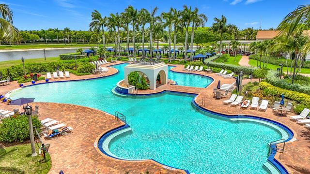 9508 Phipps Lane, Wellington, FL 33414