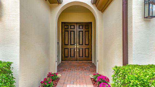 9508 Phipps Lane, Wellington, FL 33414