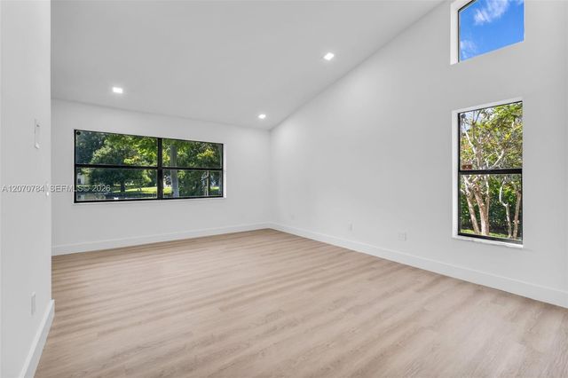 16778 Willow Creek Drive 16778, Delray Beach, FL 33484