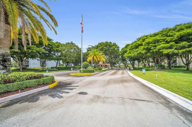 16778 Willow Creek Drive 16778, Delray Beach, FL 33484