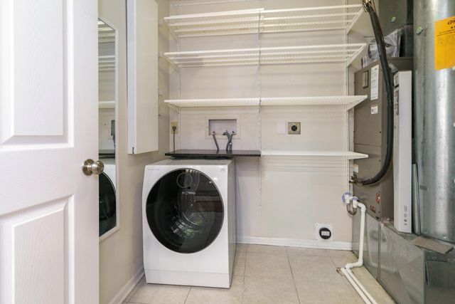 36 W Russell Street, Columbus, OH 43215