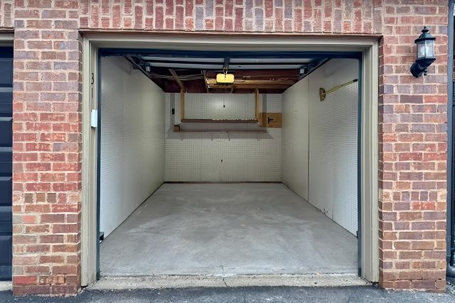 36 W Russell Street, Columbus, OH 43215