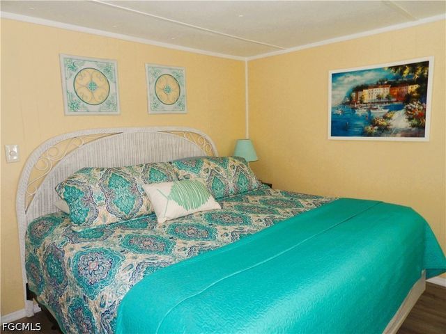 5020 Forest Park DR, North Fort Myers, FL 33917