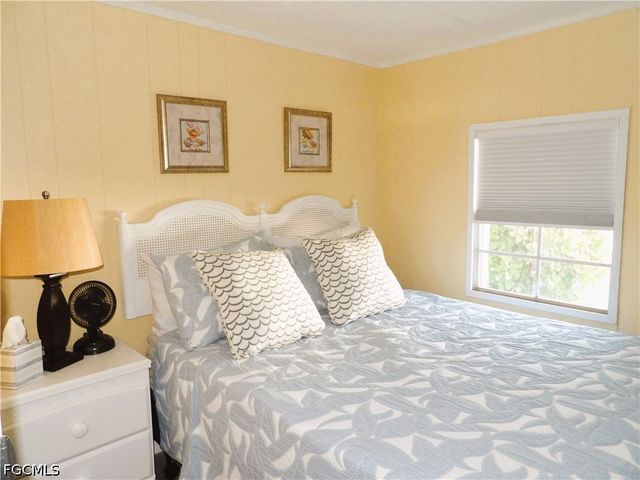 5020 Forest Park DR, North Fort Myers, FL 33917