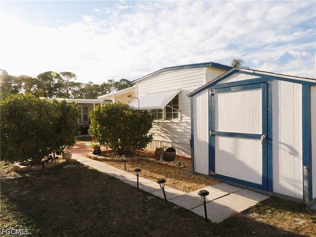 5020 Forest Park DR, North Fort Myers, FL 33917