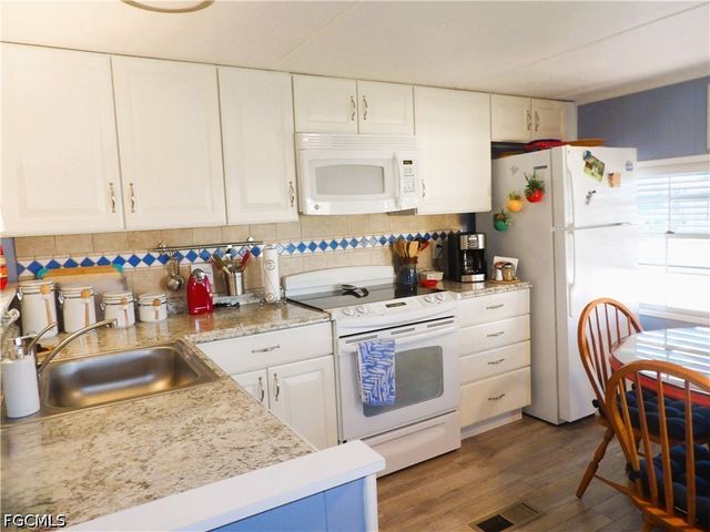 5020 Forest Park DR, North Fort Myers, FL 33917