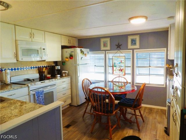 5020 Forest Park DR, North Fort Myers, FL 33917