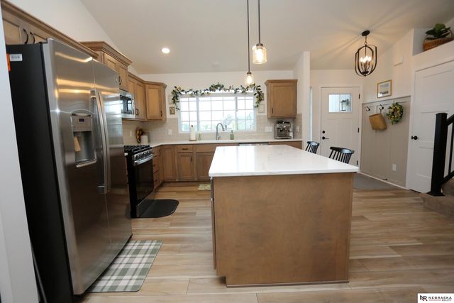 5502 Sheridan Road, Papillion, NE 68133