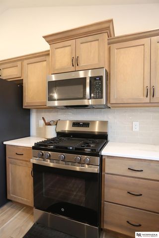 5502 Sheridan Road, Papillion, NE 68133