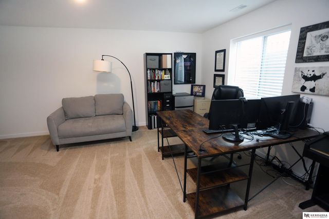 5502 Sheridan Road, Papillion, NE 68133