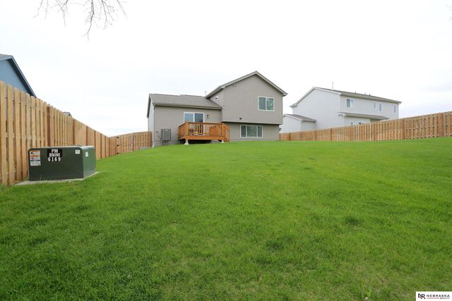 5502 Sheridan Road, Papillion, NE 68133